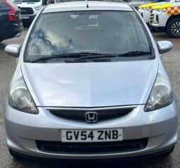 
										2005 SILVER HONDA JAZZ full									