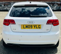 
										White Audi A3 Black Edition (2009) full									