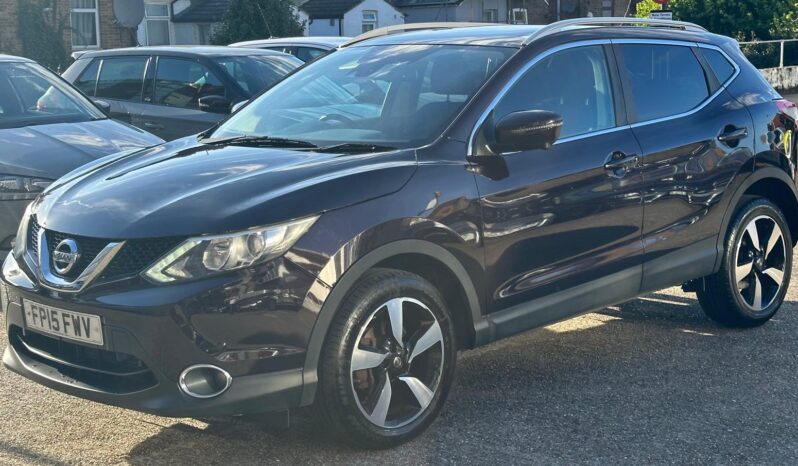 
								Nissan Qashqai full									