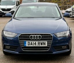 
										2014 Blue Audi A4 1.8 full									