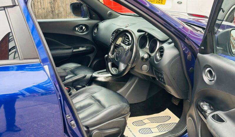 
								Blue Nissan Juke 2014 full									