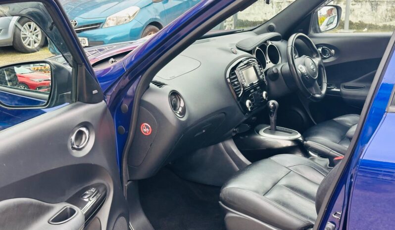 
								Blue Nissan Juke 2014 full									