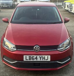 
										2014 Red Volkswagen Polo full									