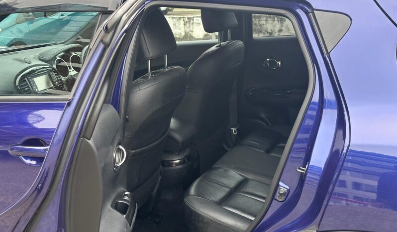 
								Blue Nissan Juke 2014 full									