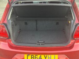 
										2014 Red Volkswagen Polo full									